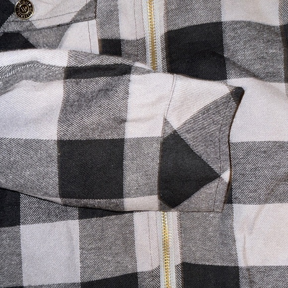 NFL Washington Commanders Black and Gray Checkered Jacket - Picture 3 of 6